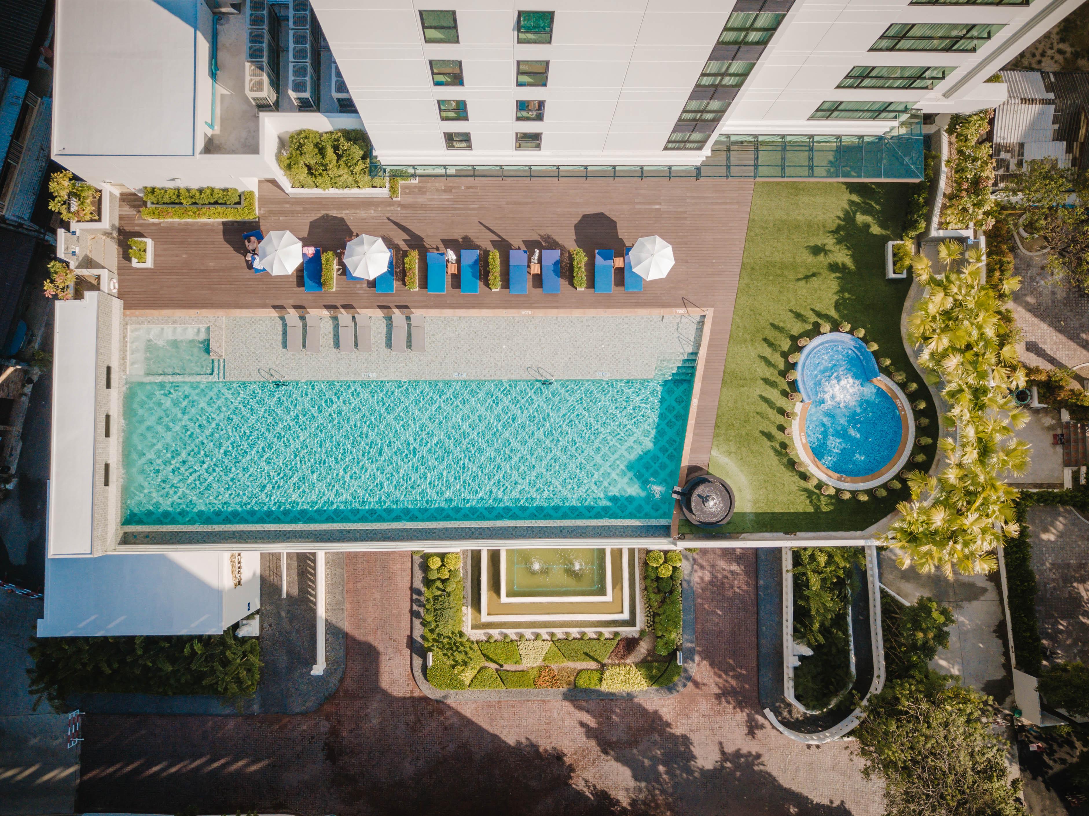 The Empress Premier Chiang Mai - Sha Extra Plus Exterior photo Aerial view of the pool at the hotel