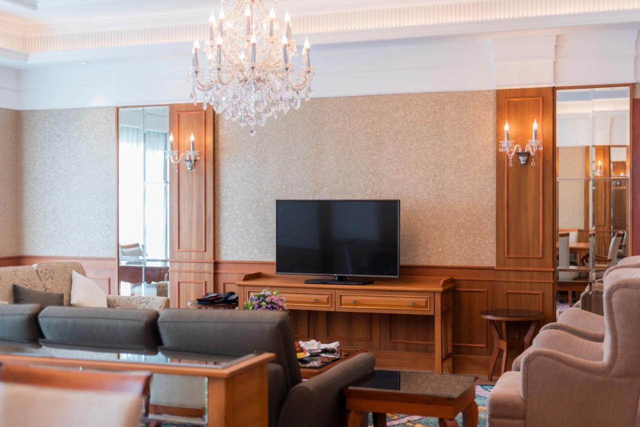 The Empress Premier Chiang Mai - Sha Extra Plus Exterior photo A living room in a condominium